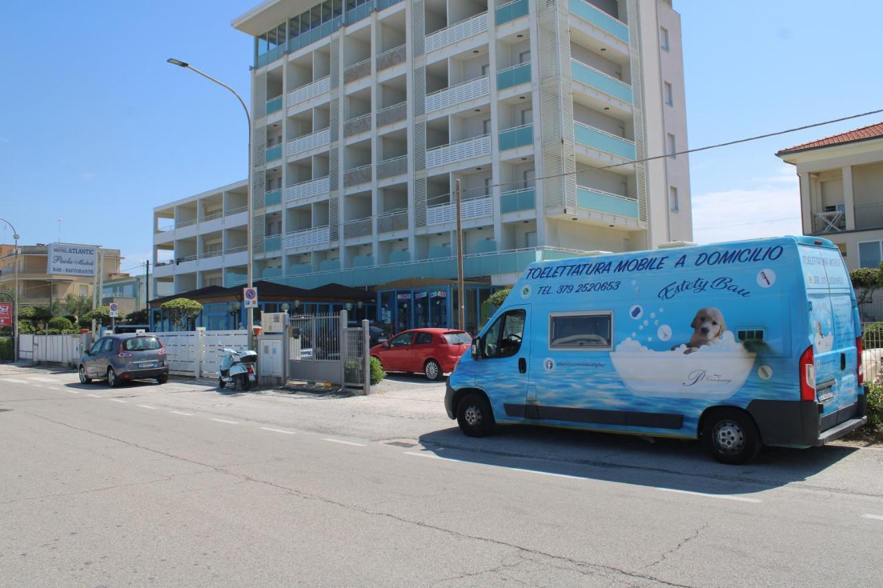 Hotel Atlantic Σενιγκάλια Εξωτερικό φωτογραφία