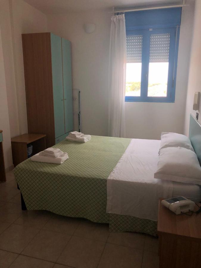 Hotel Atlantic Σενιγκάλια Εξωτερικό φωτογραφία
