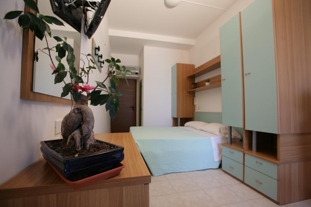 Hotel Atlantic Σενιγκάλια Εξωτερικό φωτογραφία