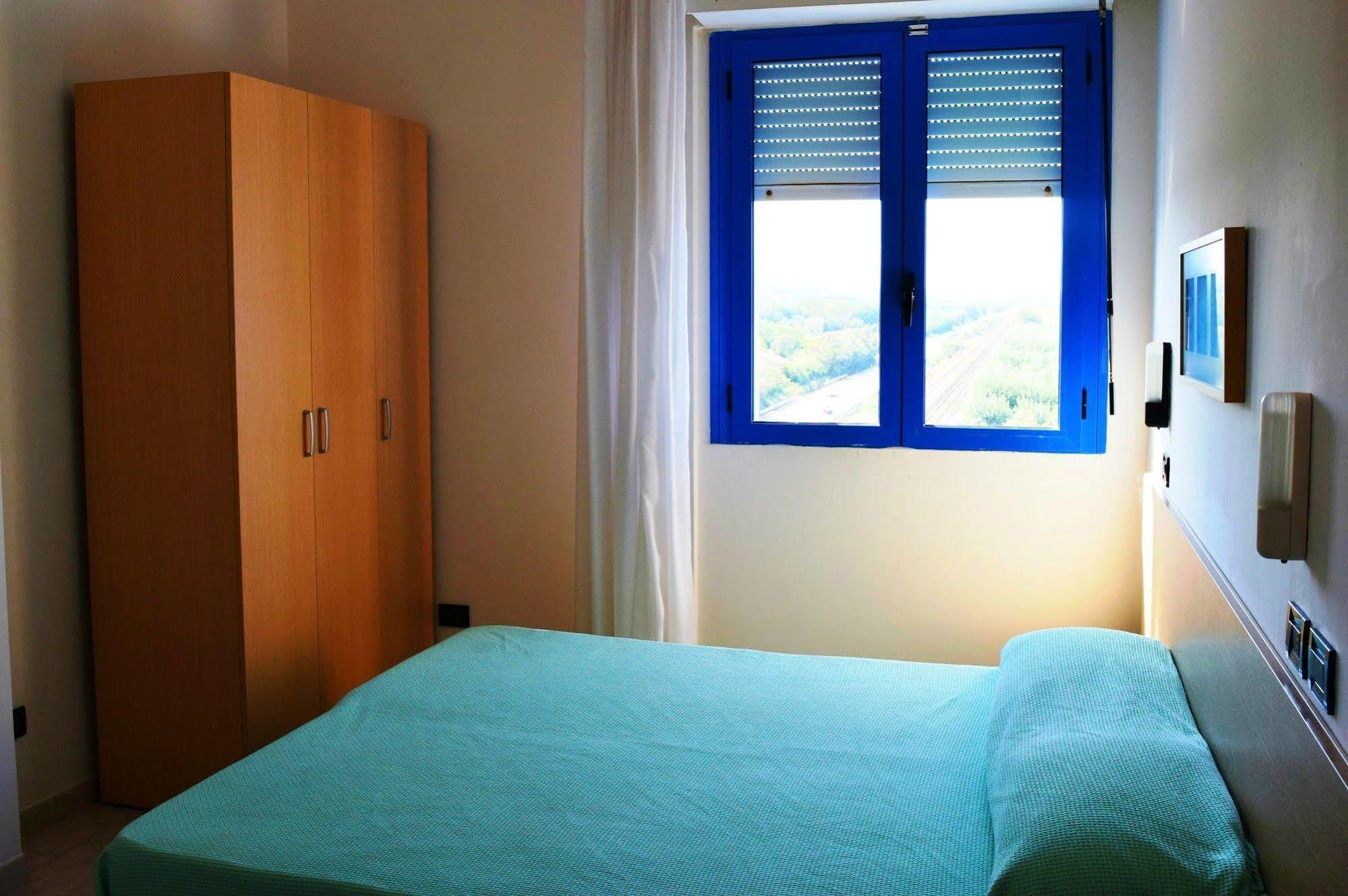 Hotel Atlantic Σενιγκάλια Εξωτερικό φωτογραφία